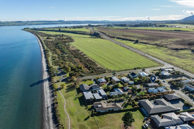 Photo of property in 4 Mahuta Road, Waitahanui, Taupo, 3378
