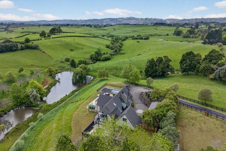Photo of property in 333 Tuhimata Road, Paerata, Drury, 2578