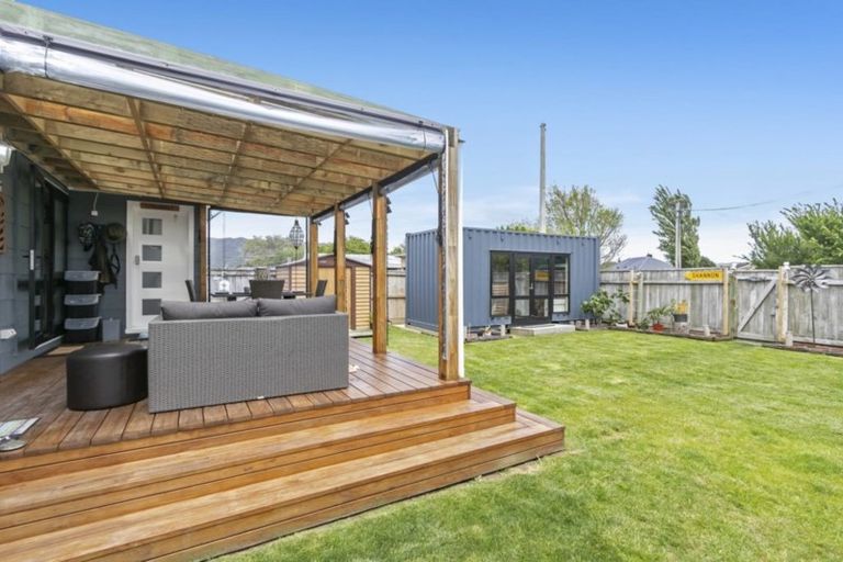 Photo of property in 261 Naenae Road, Naenae, Lower Hutt, 5011