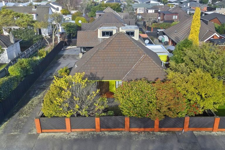 Photo of property in Barton Mews, 1/406 Fergusson Drive, Heretaunga, Upper Hutt, 5018