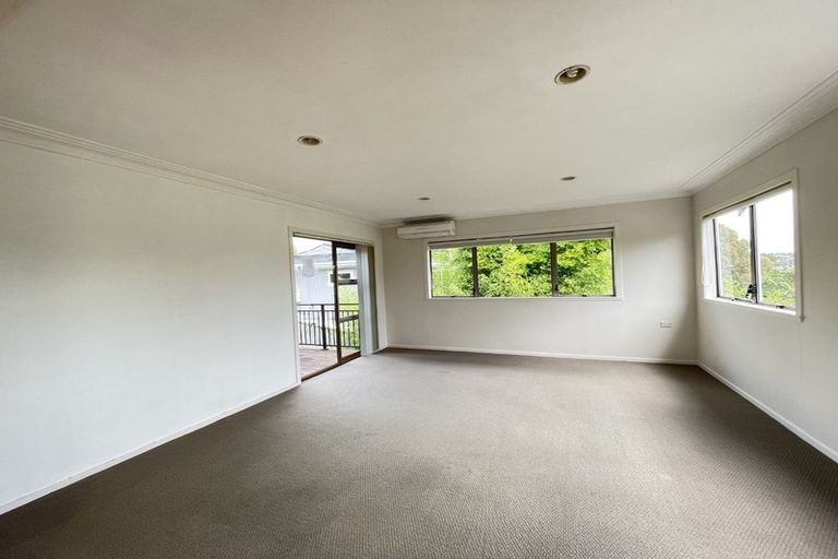 Photo of property in 4 Lynngate Place, Hillcrest, Auckland, 0627