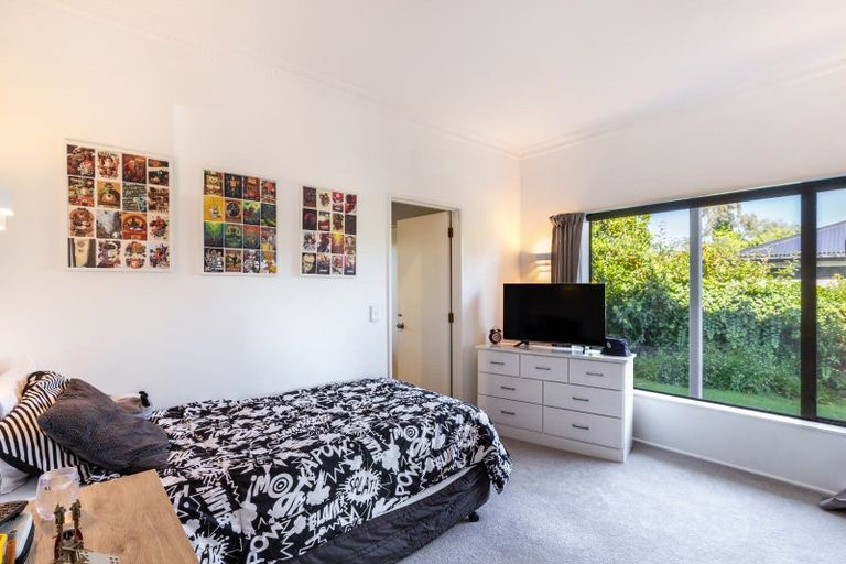 Photo of property in 2/23 Harvey Street, Waipahihi, Taupo, 3330