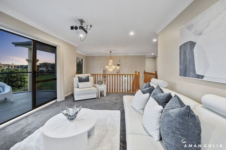 Photo of property in 8 Waikura Drive, Te Atatu Peninsula, Auckland, 0610