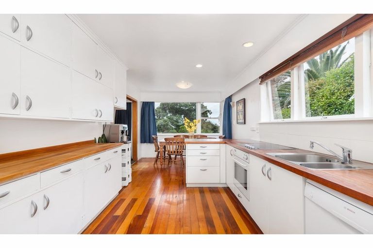 Photo of property in 77 Methuen Road, New Windsor, Auckland, 0600