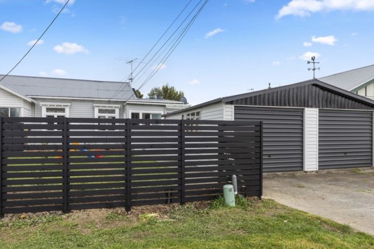 Photo of property in 1a Miro Street, Woburn, Lower Hutt, 5010