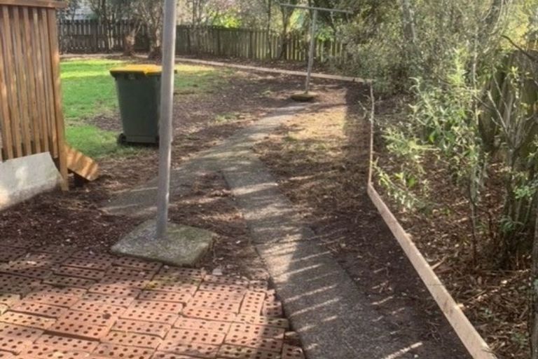 Photo of property in 16 Totara Street, Waiuku, 2123