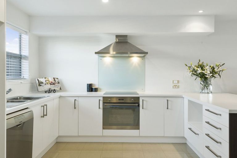 Photo of property in 42 Caulfield Avenue, Halswell, Christchurch, 8025