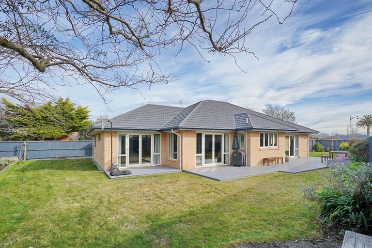 Photo of property in 22 Country Palms Drive, Halswell, Christchurch, 8025
