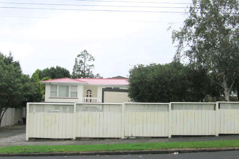 Photo of property in 44 Kamara Road, Glen Eden, Auckland, 0602