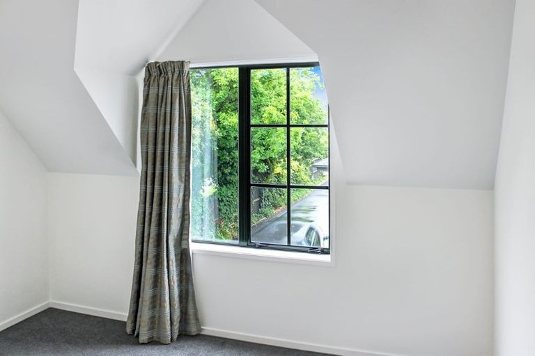 Photo of property in 46d Division Street, Riccarton, Christchurch, 8041