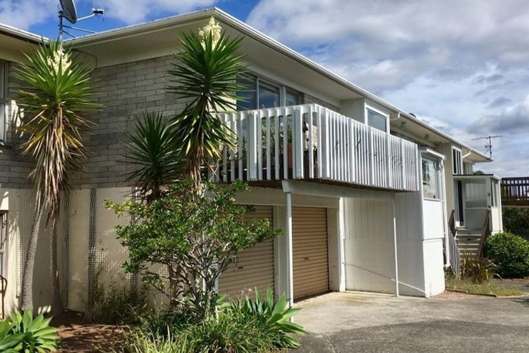 Photo of property in 2/41 Jutland Road, Hauraki, Auckland, 0622
