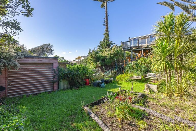 Photo of property in 27 Rodney Avenue, Te Horo Beach, Otaki, 5581