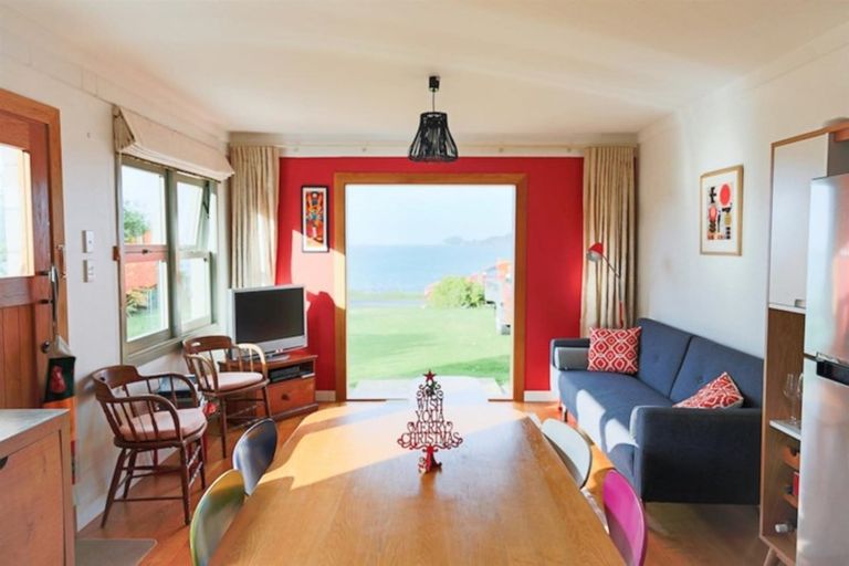 Photo of property in 137 Long Beach Road, Russell, 0202