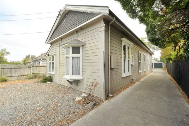 Photo of property in 300 Keyes Road, New Brighton, Christchurch, 8083