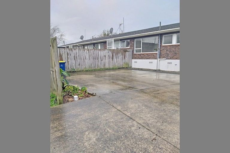 Photo of property in 466 Swanson Road, Ranui, Auckland, 0612