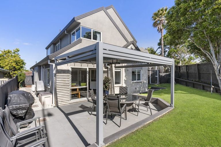 Photo of property in 1/13 Perendale Close, Somerville, Auckland, 2014