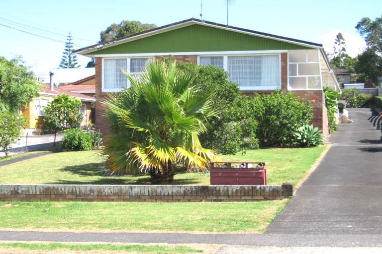 Photo of property in 1/3 Parker Avenue, New Lynn, Auckland, 0600