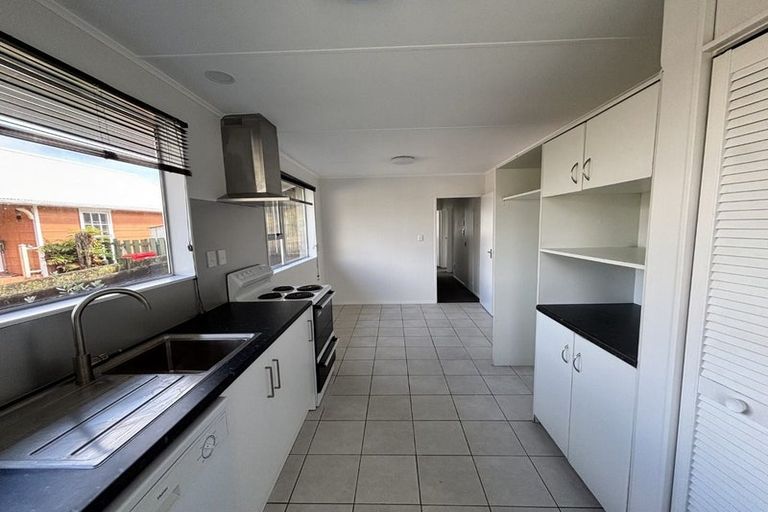 Photo of property in 91 Norana Road, Timberlea, Upper Hutt, 5018