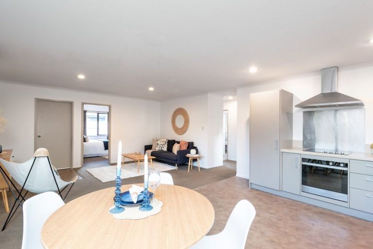 Photo of property in 52 Sunstone Crescent, Brown Owl, Upper Hutt, 5018