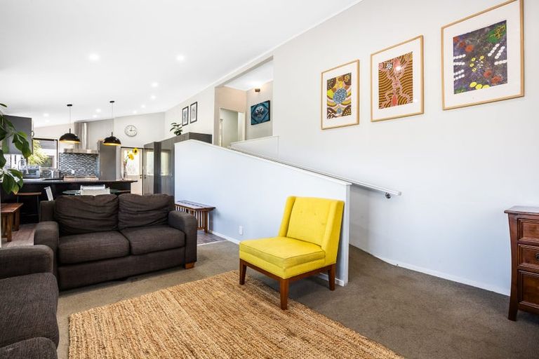 Photo of property in 77 Eskdale Road, Papakowhai, Porirua, 5024