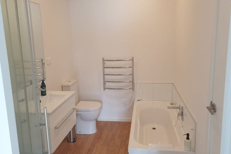 Photo of property in 10/32 Dr Taylor Terrace, Johnsonville, Wellington, 6037