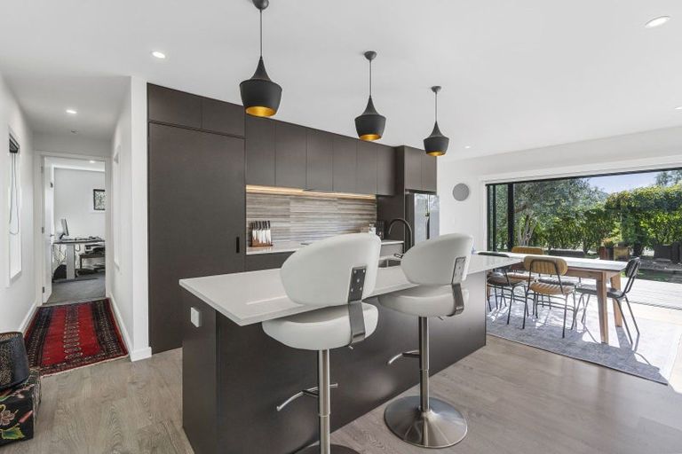 Photo of property in 2 Burgundy Drive, Martinborough, 5711