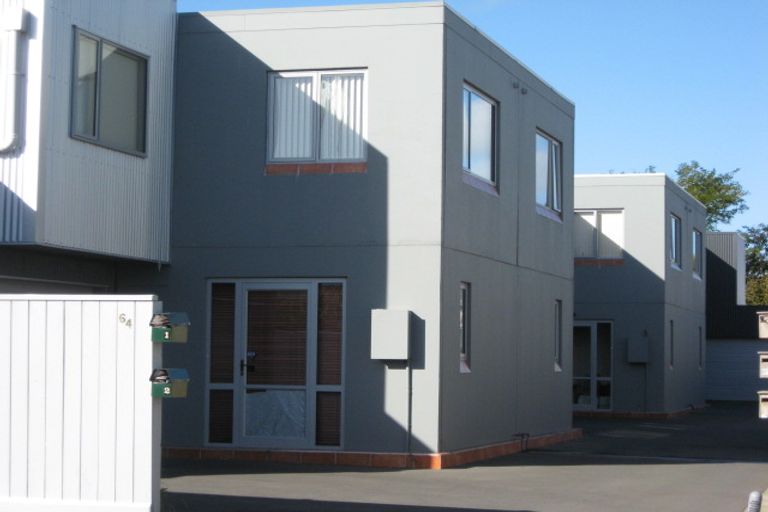 Photo of property in 64d Thackeray Place, Waltham, Christchurch, 8023