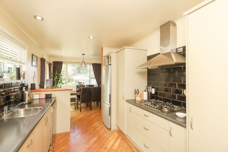 Photo of property in 24 Rothesay Place, Dinsdale, Hamilton, 3204