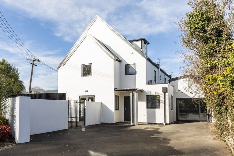 Photo of property in 37 Rhodes Street, Merivale, Christchurch, 8014