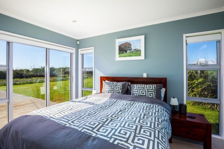 Photo of property in 265 Tai Road, Opunake, 4681