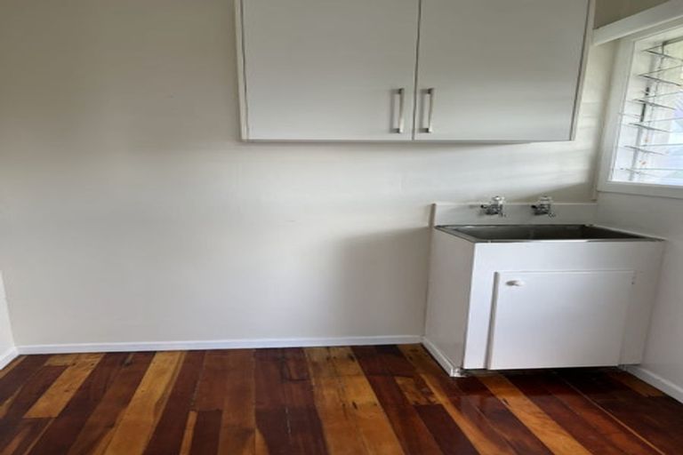 Photo of property in 1/39 Kia Ora Road, Beach Haven, Auckland, 0626