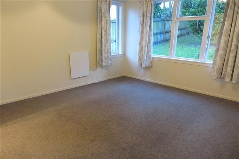 Photo of property in 110 Mcleod Road, Te Atatu South, Auckland, 0610