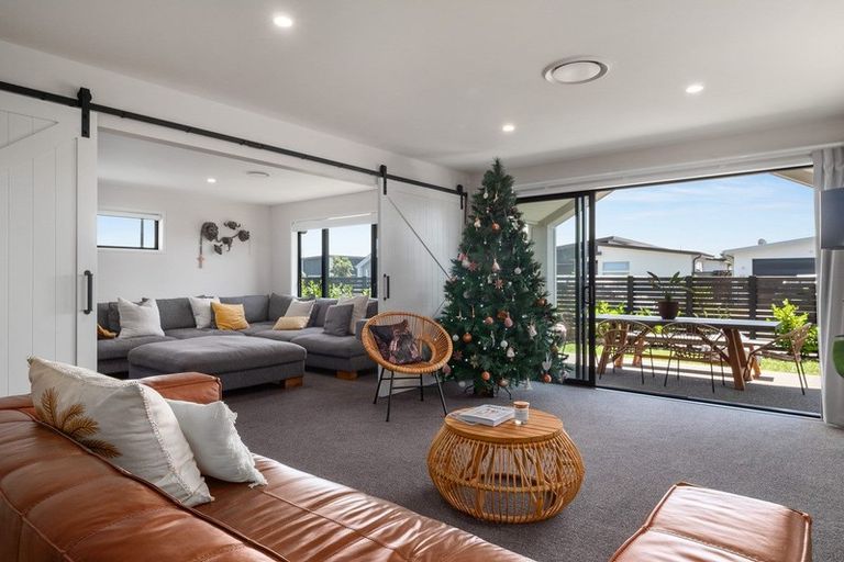 Photo of property in 1 Pimelea Street, Papamoa Beach, Papamoa, 3118