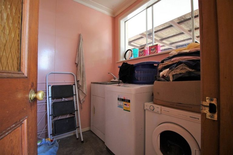 Photo of property in 93 Russell Street, Alexandra, 9320