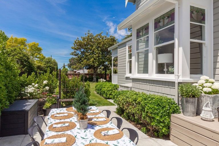 Photo of property in 16 Lee Street, Blenheim, 7201