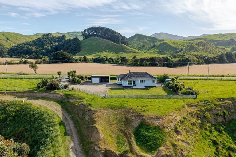 Photo of property in 423 Castle Hill Road, Alfredton, Eketahuna, 4996