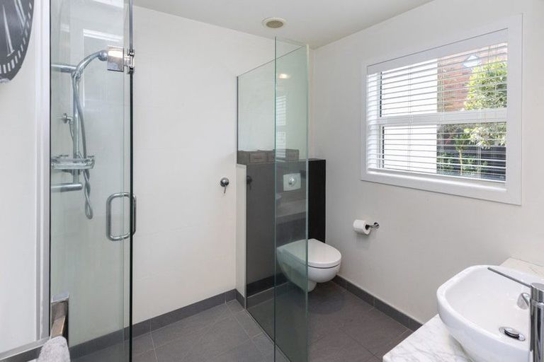 Photo of property in 98a Watford Street, Strowan, Christchurch, 8052