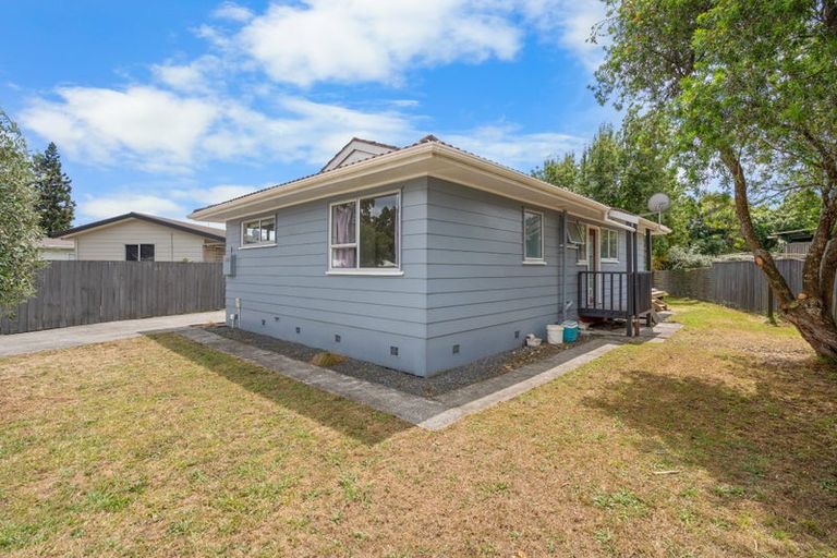 Photo of property in 35 Purcell Place, Melville, Hamilton, 3206