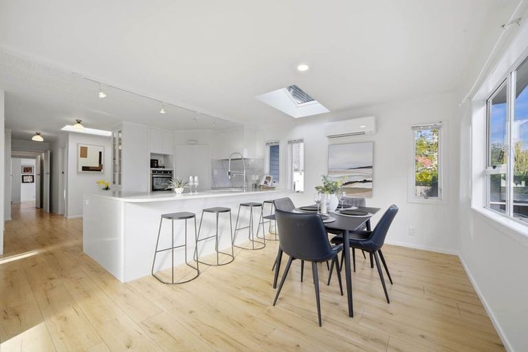 Photo of property in 108 Coronation Road, Hillcrest, Auckland, 0627