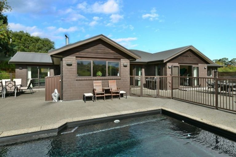 Photo of property in 648 Kahikatea Flat Road, Waitoki, Kaukapakapa, 0871
