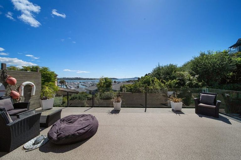 Photo of property in 2/89 Takutai Avenue, Half Moon Bay, Auckland, 2012