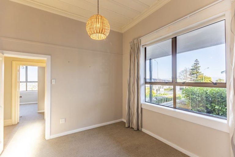 Photo of property in 19 Havelock Road, Hospital Hill, Napier, 4110