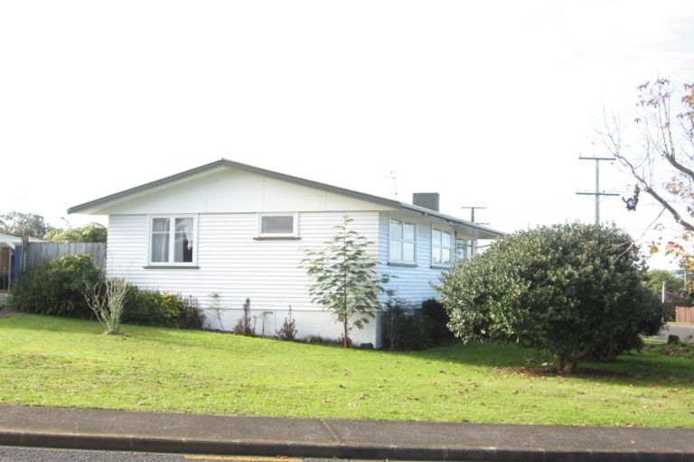 Photo of property in 3 O'connell Street, Manurewa, Auckland, 2102