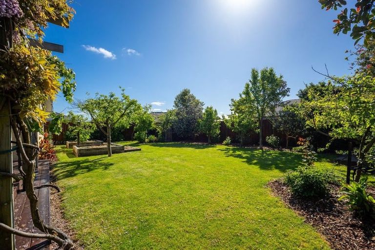 Photo of property in 18 Ernest Place, Brightwater, 7022