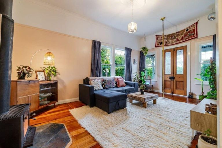 Photo of property in 6b Rolleston Street, Hokowhitu, Palmerston North, 4410