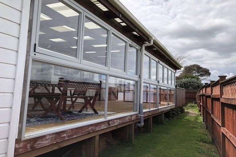 Photo of property in 26 Hoylake Place, Wattle Downs, Auckland, 2103