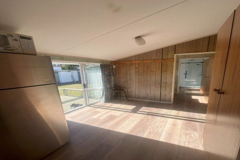 Photo of property in 5 Sanders Avenue, Westown, New Plymouth, 4310