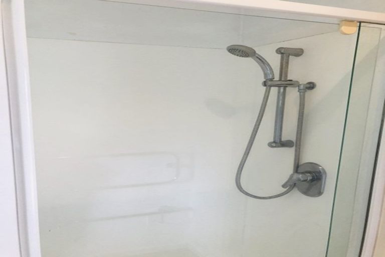 Photo of property in 2/159 Coronation Road, Hillcrest, Auckland, 0627