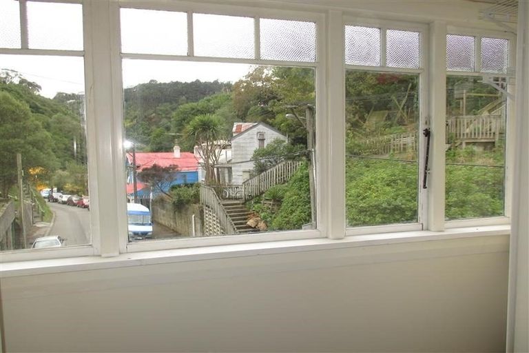 Photo of property in 50 Holloway Road, Aro Valley, Wellington, 6021