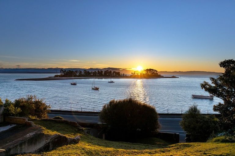 Photo of property in 391 Wakefield Quay, Stepneyville, Nelson, 7010